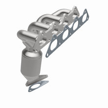 Load image into Gallery viewer, MagnaFlow Conv DF 02-05 Chrysler Sebring 2.4L / 02-05 Mitsubishi Eclipse/02-03 Galant 2.4L Manifold