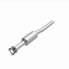 Load image into Gallery viewer, MagnaFlow 2009 Ford E-450 Super Duty V8 5.4L Underbody Direct-Fit Catalytic Converter