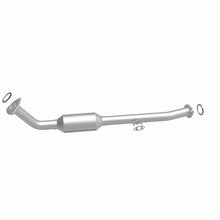 Load image into Gallery viewer, MagnaFlow Conv Direct Fit OEM 2001-2004 Toyota Sequoia Underbody
