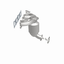 Load image into Gallery viewer, MagnaFlow Conv Direct Fit 11-13 Kia Sorento 2.4L Manifold
