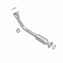 Load image into Gallery viewer, MagnaFlow Converter Direct Fit California Grade 96-98 Toyota 4Runner 2.7L
