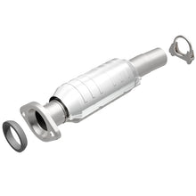 Load image into Gallery viewer, MagnaFlow Conv DF 04 Toyota Sienna 3.3L
