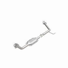 Load image into Gallery viewer, MagnaFlow Conv DF 05-07 Toyota Sequoia 8 4.7L D/S
