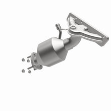 Load image into Gallery viewer, MagnaFlow Conv DF 02-03 MPV 3.0 Rear Manifold OEM
