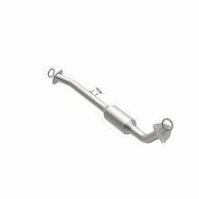 Load image into Gallery viewer, MagnaFlow Conv Direct Fit OEM 2001-2004 Toyota Sequoia Underbody
