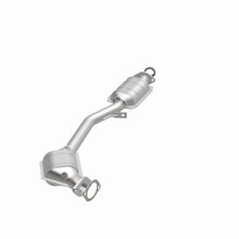 Load image into Gallery viewer, Magnaflow Conv DF 04 Forester 2.5L Rr CA
