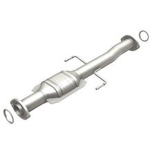 Load image into Gallery viewer, MagnaFlow Conv DF 02-04 Toyota Tacoma 2.7L Rear
