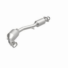 Load image into Gallery viewer, Magnaflow 2005 Saab 9-2X 2.5L Direct Fit Converter
