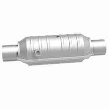 Load image into Gallery viewer, Magnaflow Conv Univ 2.25 HM Angled O2
