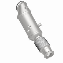 Load image into Gallery viewer, MagnaFlow 18-22 BMW 530e OEM Grade Federal / EPA Compliant Direct-Fit Catalytic Converter
