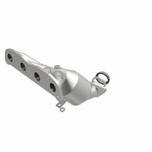 Load image into Gallery viewer, MagnaFlow Conv Direct Fit 09-14 Sentra 2.0L Manifold
