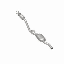 Load image into Gallery viewer, MagnaFlow Conv DF 03 Volkswagen Passat 2.8L
