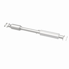 Load image into Gallery viewer, MagnaFlow Conv DF 11-14 Sonata 2.4L Underbody (OEM Grade Federal / EPA Compliant)
