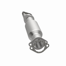 Load image into Gallery viewer, MagnaFlow Conv Direct Fit 2011 Kia Sorento 3.5 Underbody
