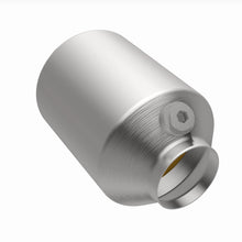 Load image into Gallery viewer, Magnaflow 2.25in. 1/O2 CC Spun OEM Universal Converter
