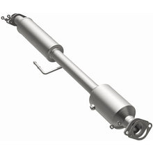 Load image into Gallery viewer, Magnaflow 14 Hyundai Sonata 2.4L Direct Fit Cat Converter
