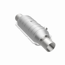 Load image into Gallery viewer, Magnaflow Conv Univ 2.25 HM Angled O2
