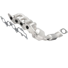 Load image into Gallery viewer, MagnaFlow Conv DF 05-06 Ford Focus 2.0L
