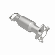 Load image into Gallery viewer, MagnaFlow Conv Direct Fit 2011 Kia Sorento 3.5 Underbody
