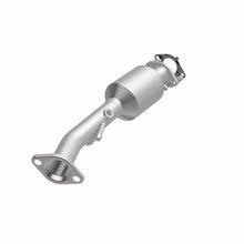 Load image into Gallery viewer, Magnaflow 13-15 NV200 2 Underbody Direct Fit Converter
