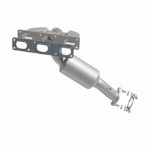 Load image into Gallery viewer, MagnaFlow Conv DF BMW 3 01-06 Rear OEM
