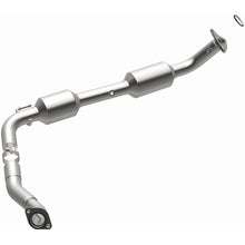 Load image into Gallery viewer, Magnaflow 07-12 Toyota Tundra 4.0L Direct Fit Converter

