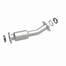 Load image into Gallery viewer, Magnaflow 12-15 Toyota Sienna 3.5L Direct Fit Converter
