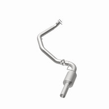 Load image into Gallery viewer, MagnaFlow 2009 Chevrolet Express 4500 V8 6.0L Left Underbody Catalytic Converter
