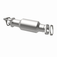 Load image into Gallery viewer, MagnaFlow Conv Direct Fit 2011 Kia Sorento 3.5 Underbody
