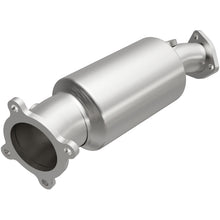 Load image into Gallery viewer, MagnaFlow California Grade CARB Compliant Converter Direct-Fit 05-09 Audi A4 / A4 Quattro
