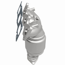Load image into Gallery viewer, Magnaflow 07-10 Kia Sedona 3.8L California Grade CARB Compliant DF Manifold Catalytic Converter
