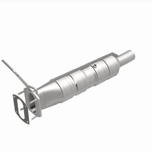 Load image into Gallery viewer, MagnaFlow 09-19 Ford F53 V10 6.8L Underbody 6.8L Direct Fit Catalytic Converter
