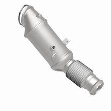 Load image into Gallery viewer, MagnaFlow 18-22 BMW 530e OEM Grade Federal / EPA Compliant Direct-Fit Catalytic Converter
