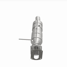 Load image into Gallery viewer, MagnaFlow 09-19 Ford F53 V10 6.8L Underbody 6.8L Direct Fit Catalytic Converter
