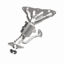 Load image into Gallery viewer, MagnaFlow OEM Grade 12-17 Toyota Prius C Federal / EPA Compliant Manifold Catalytic Converter
