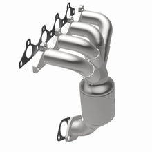 Load image into Gallery viewer, MagnaFlow Conv DF 00-02 Hyun Accent 1.5L mani
