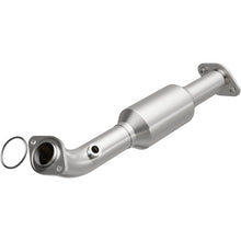 Load image into Gallery viewer, MagnaFlow 16-20 Toyota Tacoma V6 3.5L OEM Grade Direct-Fit Catalytic Converter
