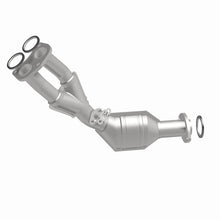 Load image into Gallery viewer, MagnaFlow Conv DF 01-04 Toyota Tacoma 2.7L
