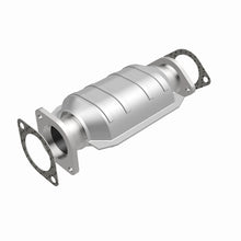Load image into Gallery viewer, MagnaFlow 02-04 Infiniti I35 3.5L / 02-03 Nissan Maxima 3.5L Rear Underbody D/F Catalytic Converter
