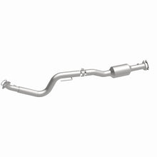 Load image into Gallery viewer, MagnaFlow 2009 Chevrolet Express 4500 V8 6.0L Right Underbody Catalytic Converter
