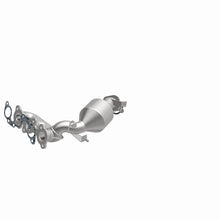 Load image into Gallery viewer, MagnaFlow Conv DF 04-06 Toyota Sienna 3.3L
