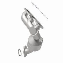 Load image into Gallery viewer, Magnaflow 07-10 Toyota Sienna 3.5L Direct Fit Converter
