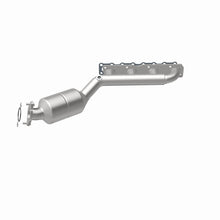 Load image into Gallery viewer, MagnaFlow Direct-Fit SS Catalytic Converter 04-06 Nissan Titan 5.6L V8 (California)
