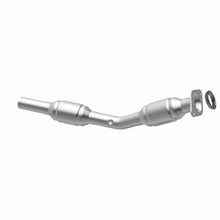Load image into Gallery viewer, MagnaFlow Conv DF 03-04 Vibe/Matrix/Corol OEM

