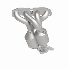 Load image into Gallery viewer, MagnaFlow OEM Grade 07-12 Nissan Sentra L4-2.5LGAS Direct Fit Federal Catalytic Converter
