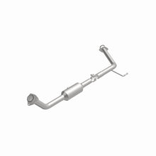 Load image into Gallery viewer, Magnaflow 05-07 Toyota Sequoia 4.7L Direct Fit Converter
