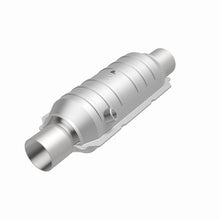 Load image into Gallery viewer, Magnaflow Conv Univ 2.25 HM Angled O2
