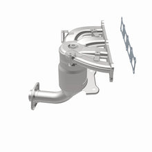 Load image into Gallery viewer, Magnaflow Conv DF 07 Dodge Caliber 2.4L Manifold AWD / 07-10 Jeep Patriot 2.4L Manifold 4WD 49 State
