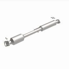 Load image into Gallery viewer, Magnaflow 14 Hyundai Sonata 2.4L Direct Fit Cat Converter
