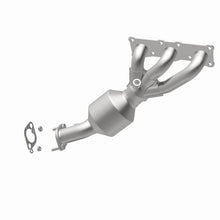 Load image into Gallery viewer, Magnaflow Conv DF 06-08 BMW Z4 3.0L rr
